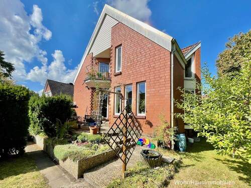 Terrasse - 6 Zimmer Mehrfamilienhaus, Wohnhaus zum Kaufen in Celle