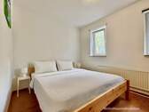Schlafzimmer EG - 