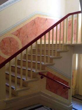 Treppenhaus - Etagenwohnung mit 108,00 m² in Berlin zum Kaufen