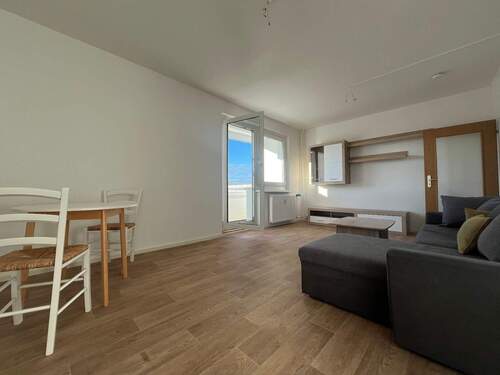 Wohnzimmer - Einziehen leicht gemacht - teilmöblierte 1-Raum-Wohnung