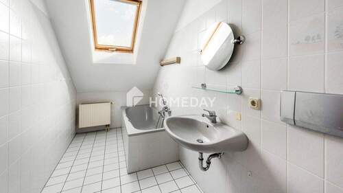 1. OG Badezimmer 1 - 