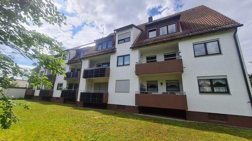 Rückansicht - 3 Zimmer Etagenwohnung zum Kaufen in Rednitzhembach