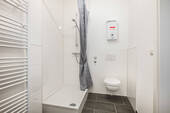 Ansicht 2 Bad modernisierte Wohnung 2. OG - 