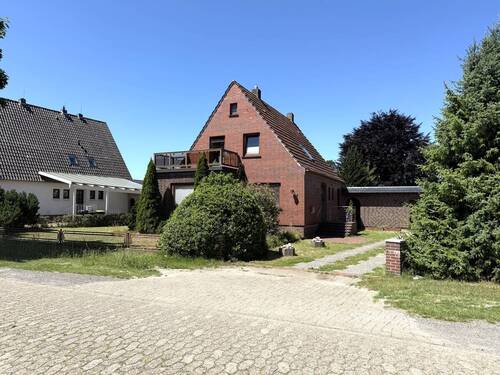 Straßenansicht - 