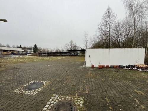 Grundstück mit Garage - Halle in Mittelbach zum Kaufen