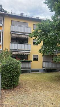 Hausansicht - 2 Zimmer Etagenwohnung in Nürnberg