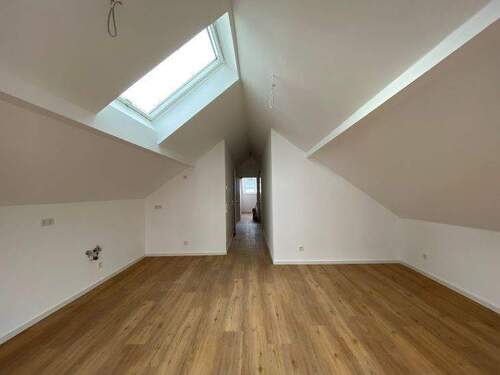 Wohnzimmer mit Kochbereich - Etagenwohnung mit 44,50 m&sup2; in Trier zur Miete