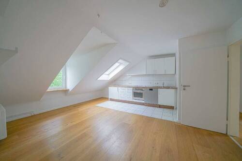 Wohnküche - Ratingen-Süd: Gemütliche 3-Zimmer-Dachgeschosswohnung mit EBK und Gartenmitbenutzung im Grünen