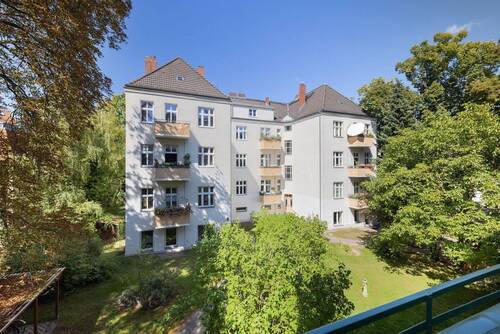 Gründerzeitbau im Grünen - 