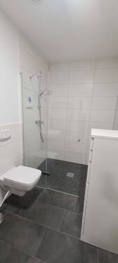 Bad_1 - 2 Zimmer Etagenwohnung in Singen