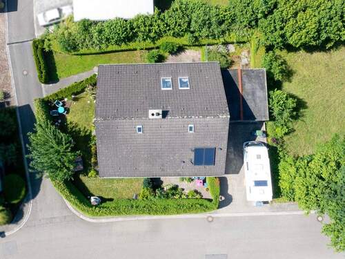 Hausansicht Vogelperspektive - 