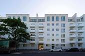 Fassade - Direkt am Viktoriaparkt: 2-Zimmer-Investment, 2 Balkone, im szenigen Kreuzberg - provisionsfrei