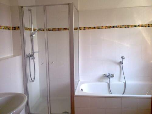 Bad - 3 Zimmer Etagenwohnung in Mittweida