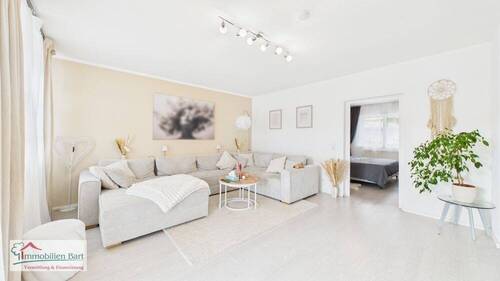 Wohnzimmer - 15 MINUTEN VON L-SCHENGEN: WOHNHAUS MIT 6 SCHLAFZIMMERN EINLIEGERWOHNUNG IN TOP-WOHNLAGE!