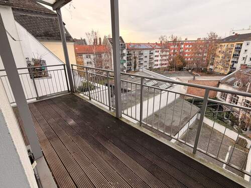 IMG_7939.jpeg - *BOCKENHEIM* 3 Zimmerwohnung mit Einbauküche und Balkon sowie Stellplatz