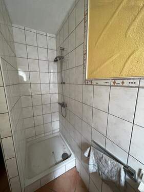 Dusche Wohnung im OG - 
