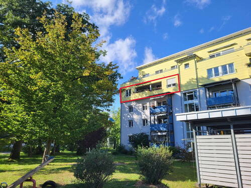 Hausansicht - Attraktive 5-Zimmer-Wohnung in der Karlsruher Nordstadt - hell mit freiem Blick ins Grüne