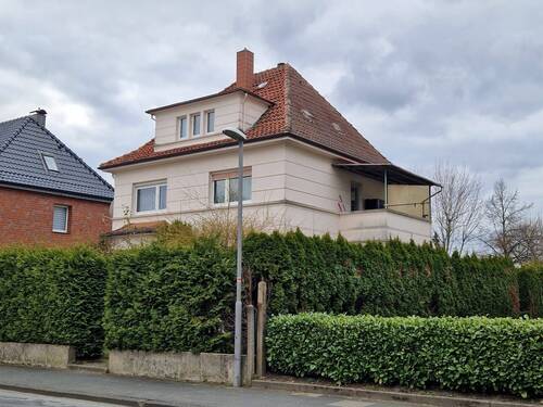 Fassade - 6 Zimmer Mehrfamilienhaus, Wohnhaus zum Kaufen in Bad Salzuflen