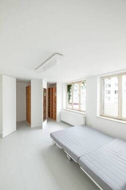 2. Raum + Einbauschränke - 