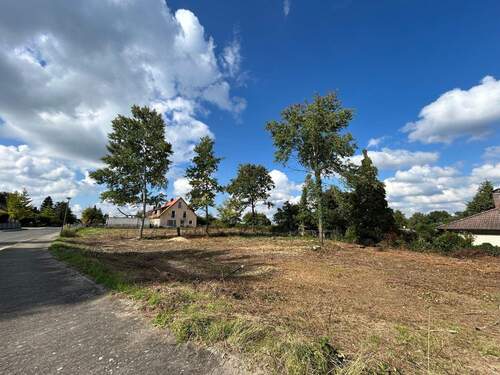 Vom Osten in Richtung Grundstück - 