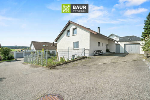 Aussenansicht - 7 Zimmer Einfamilienhaus zum Kaufen in Hausen am Bussen