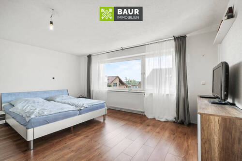 Schlafzimmer EG - Einfamilienhaus mit 178,00 m&sup2; in Hausen am Bussen zum Kaufen
