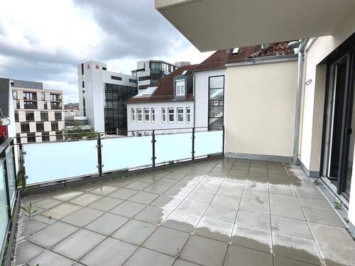 Balkon - Familientraum im 4. OG - 599.000,00&nbsp;EUR Kaufpreis, ca.&nbsp; 141,00&nbsp;m&sup2;&nbsp;Wohnfl&auml;che