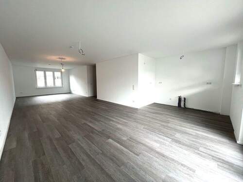 Wohnbereich komplett - Etagenwohnung mit 141,00 m&sup2; in Böblingen zum Kaufen