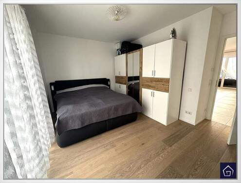 Schlafzimmer - 4 Zimmer Etagenwohnung in Hattersheim