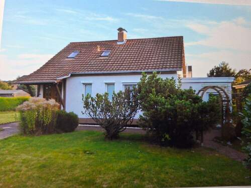 1 - Vorderansicht.jpg - 3 Zimmer Einfamilienhaus in Kassel