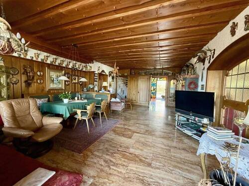 Wohnzimmer - Erdgeschoss - Einfamilienhaus mit 273,00 m&sup2; in Baunach zum Kaufen