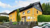 Außenansicht 1 - Familienfreundliches EFH vielfältig nutzbar, mit ca. 130 m² Wohnfläche und ca. 200 m² Nutzfläche