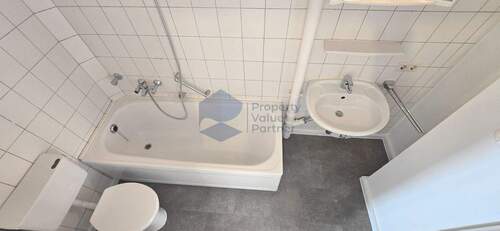 Badezimmer - 3 Zimmer Etagenwohnung in Wolfsburg