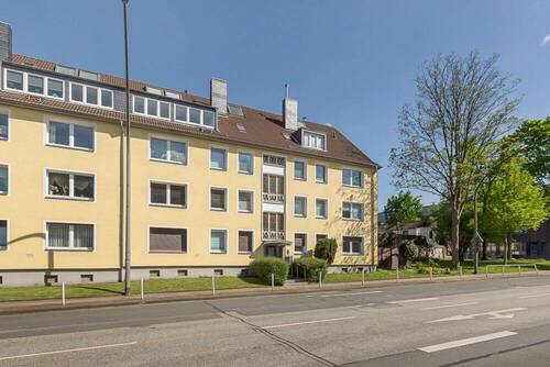 Fassade - Raumwunder 4 Zimmer mit Stellplatz & Garage in BredeneyRüttenscheid