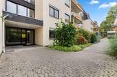 Haupteingang - 