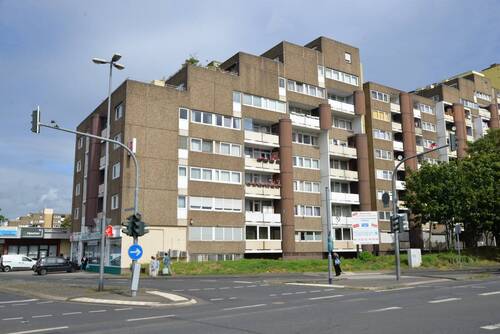 Außenansicht - 2 Zimmer Wohnung in Meschenich - 75.000,00 EUR Kaufpreis, ca.  50,00 m² Wohnfläche