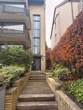 Hauseingang.jpg - Mehrfamilienhaus, Wohnhaus in Hamburg zum Kaufen