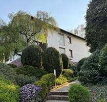 Witten-Bommern: 3,5 Zimmer + 1 Zimmer im Souterrain mit insgesamt 140m², Terrasse und Garten