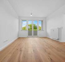 Erstbezug nach Sanierung - 3 Zimmer, Einbauküche und Balkon - Bremen Lehe