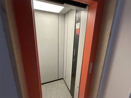 Aufzug - Etagenwohnung mit 53,60 m² in Hamburg zum Kaufen