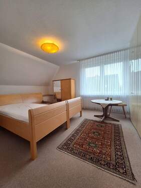 Schlafzimmer OG II - 