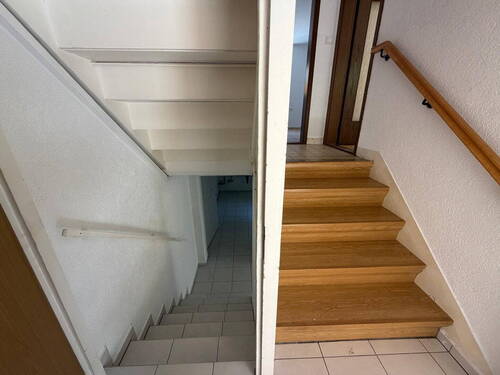 Treppenhaus EG in UG - 