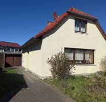 Charmantes Einfamilienhaus mit großem Potenzial in Hafennähe von Wiek auf Rügen