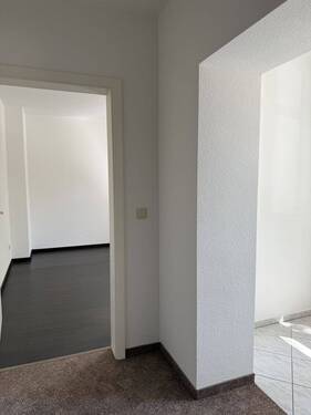 Flur - Etagenwohnung mit 25,60 m² in Zwickau zur Miete
