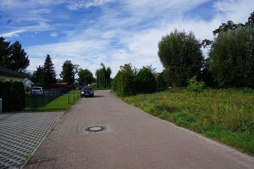 Straße am Grundstück (4).jpg - 
