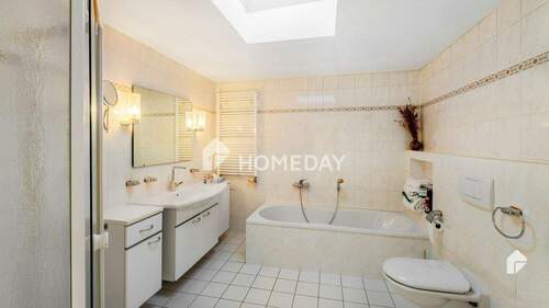 13. OG Badezimmer 2 - 