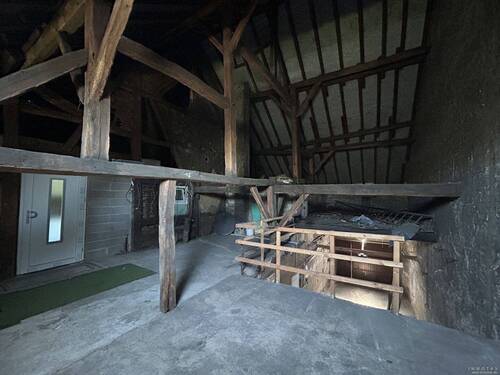 Garage - 