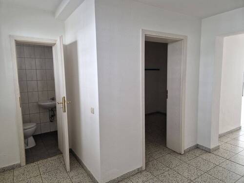 WC und Raum 3 - 