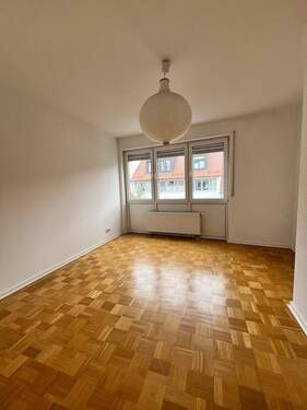 SZ - 2 Zimmer Etagenwohnung in Frankfurt am Main