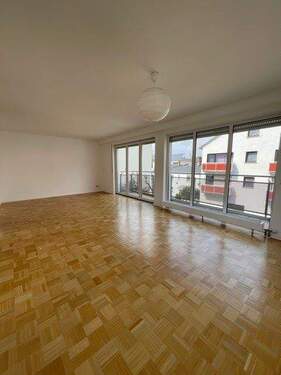 Wohnzimmer - Etagenwohnung mit 73,10 m² in Frankfurt am Main zur Miete